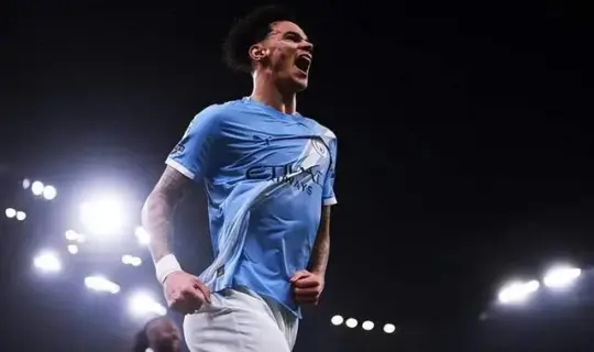Man City Cruise Past Fulham With Record Run